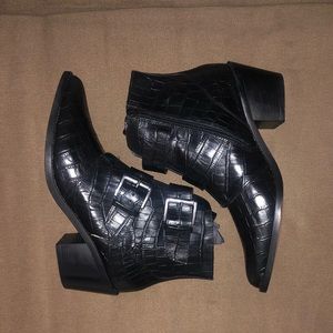 Black booties STEVE MADDEN